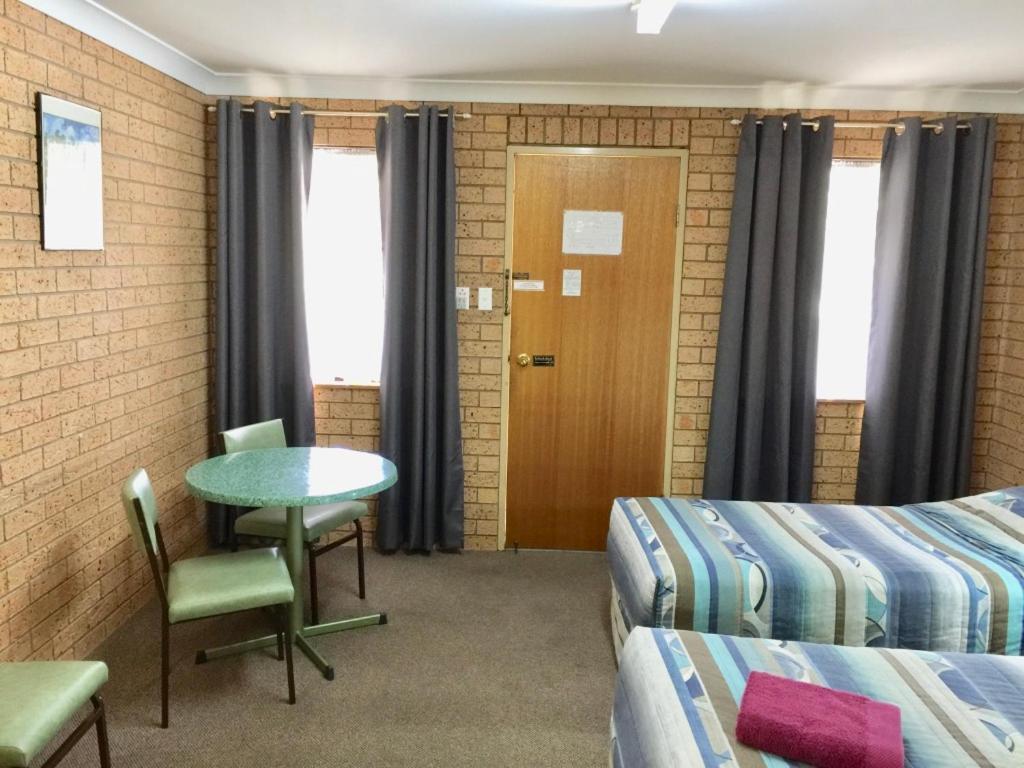 Three Ways Motel Gilgandra Ngoại thất bức ảnh